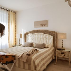 Camera standard con letto king size